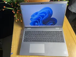 Laptop Dell Latitude 5520 16GB Intel Core i5 SSD 256GB
