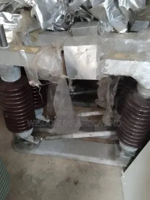 Gang Isolator for Power Line