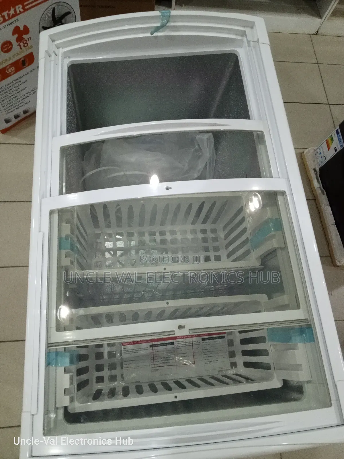 Polystar Showcase Freezer 303l