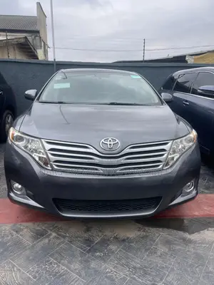 Toyota Venza V6 AWD 2010 Gray