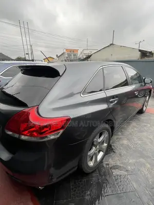 Toyota Venza V6 AWD 2010 Gray
