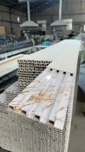Gold Marble White Fluted Panel