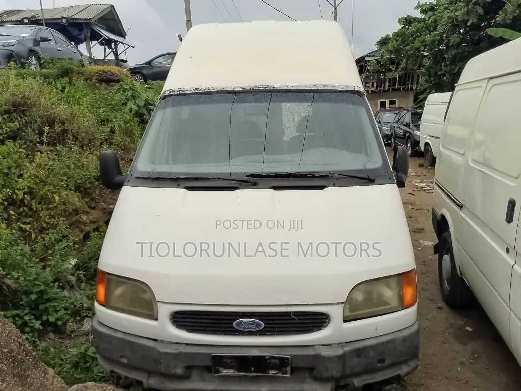 Ford Transit 2004 White