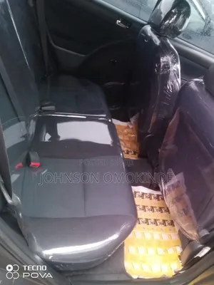 Toyota Matrix XR Hatchback FWD (1.8L 4cyl 4A) 2008 Silver