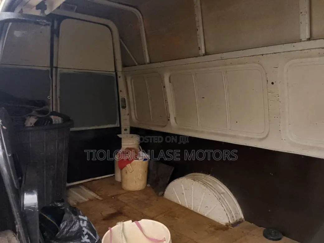 Ford Transit 2004 White