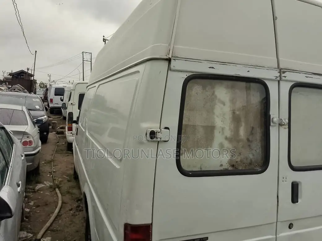 Ford Transit 2004 White