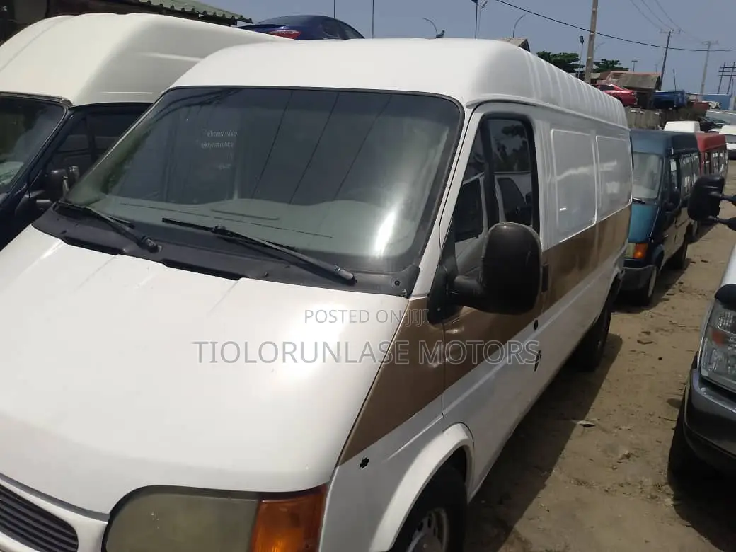 Ford Transit 2002 White