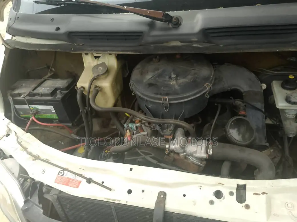 Ford Transit 2002 White