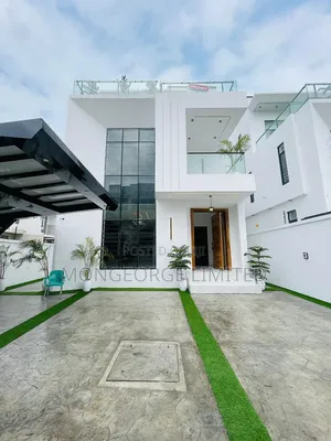 5bdrm Duplex in Chevron for sale