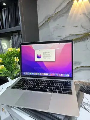 Laptop Apple MacBook Air 2019 16GB Intel Core I5 SSD 256GB