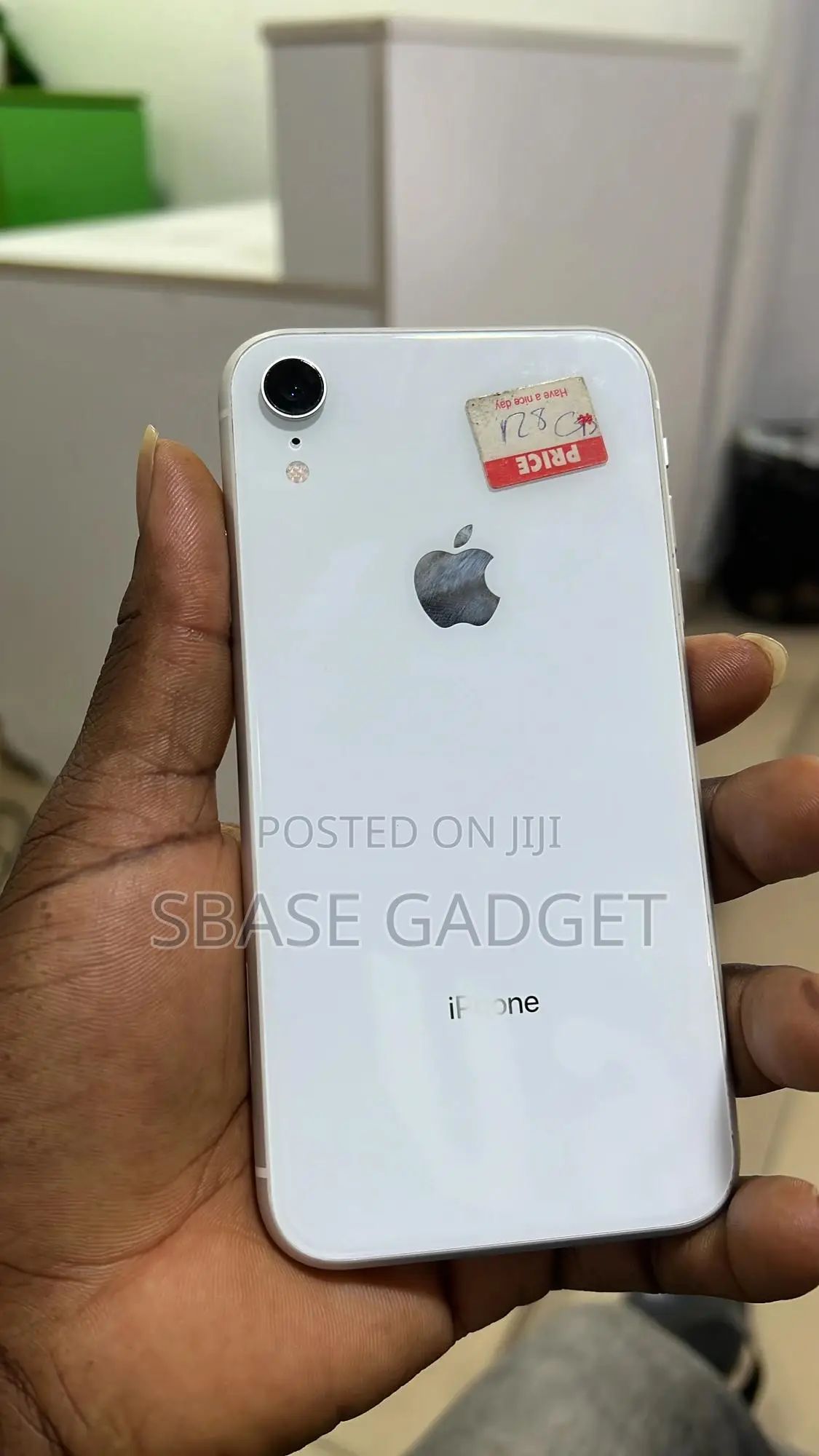 Apple iPhone XR 128 GB White