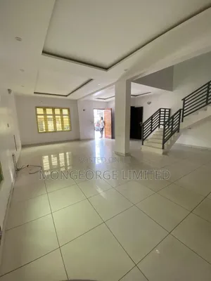 4bdrm Townhouse / Terrace in Lekki Phase 1 for rent