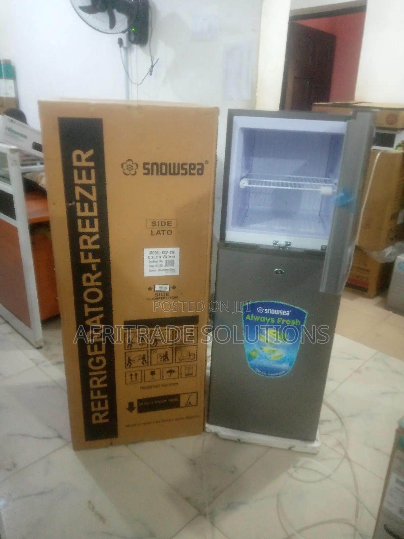 Snowsea Bcd-198 Silver Refrigerator – Brand New!