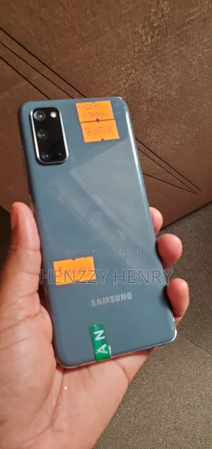 Samsung Galaxy S20 128 GB Gray