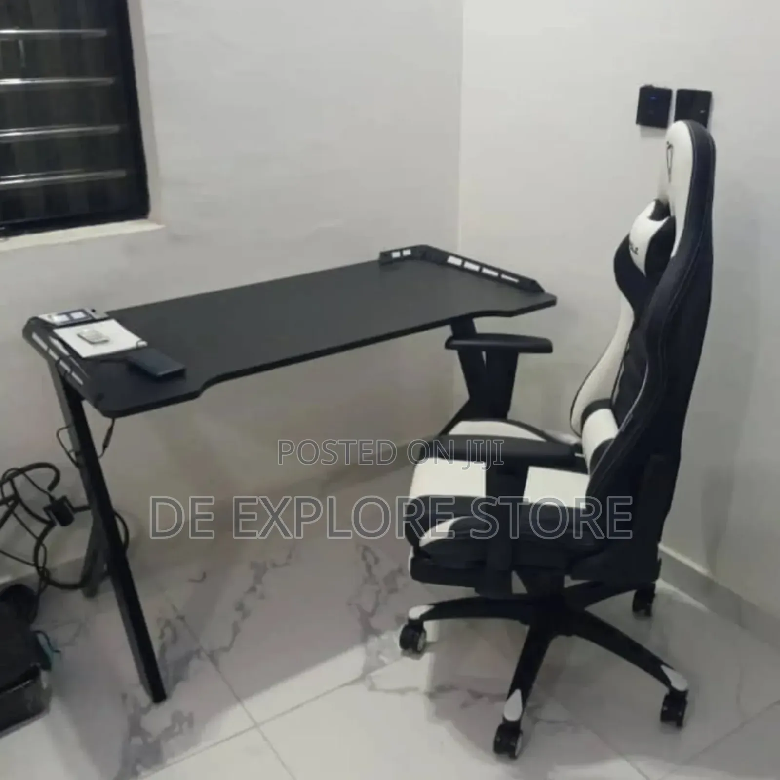 Set of Chair and Table for Techs