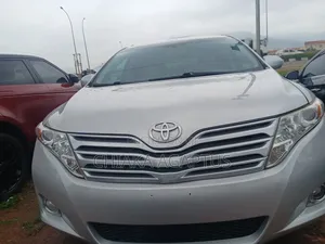 Toyota Venza 2010 Silver