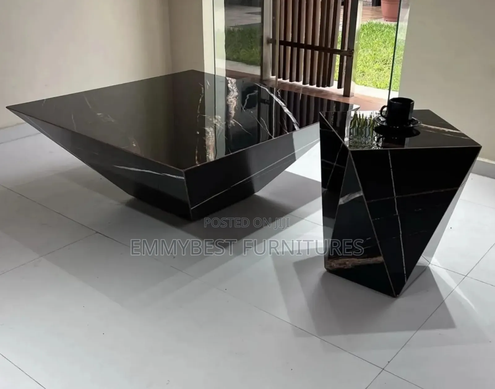 Classic Marble Table Set.