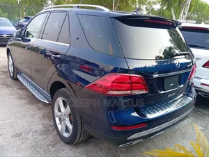 Mercedes-Benz GLE-Class GLE 350d 4MATIC 2016 Blue
