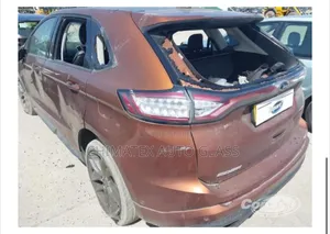 Ford Edge 2017 Back Glass Available