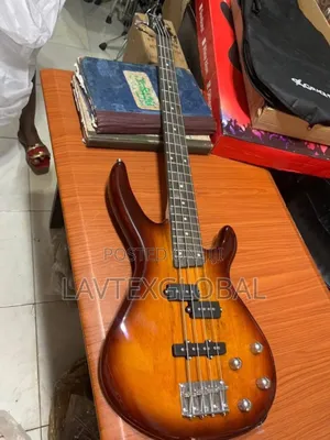 4 Strings Bass Guitar