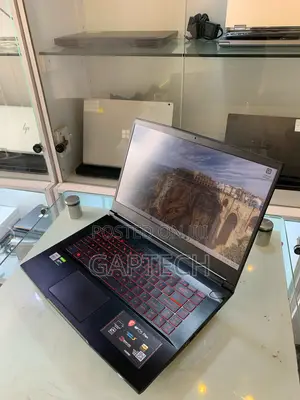 Laptop MSI GF65 Thin 10UE 8GB Intel Core i7 SSD 512GB