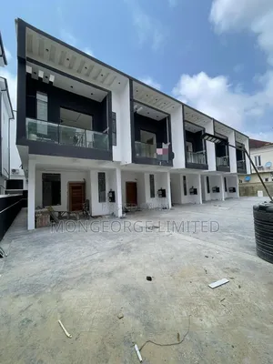 4bdrm Townhouse/Terrace in Chevron for sale