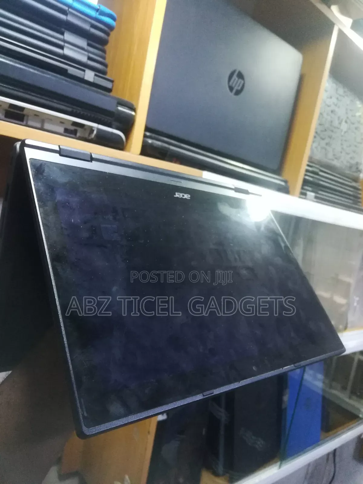Laptop Acer TravelMate Spin B1 4GB Intel Pentium SSD 128GB