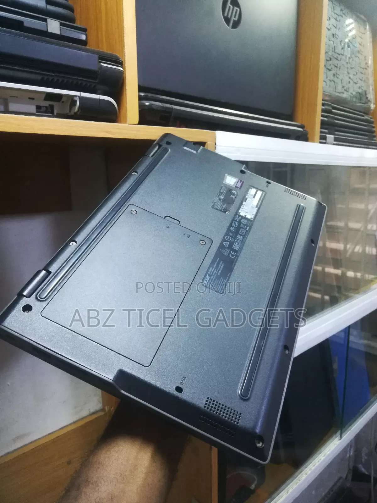 Laptop Acer TravelMate Spin B1 4GB Intel Pentium SSD 128GB