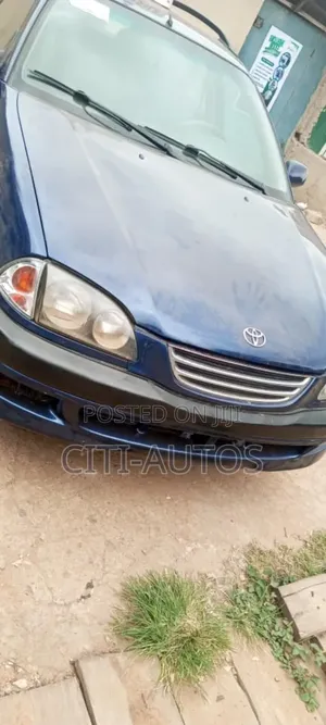 Toyota Avensis 2.0 SR D4-D 1999 Blue