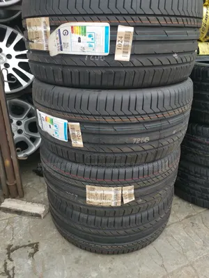 Continental Tyre 325/35/22