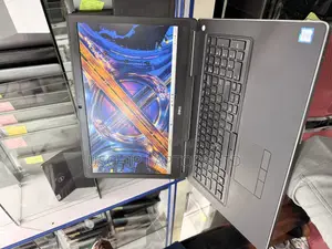 Laptop Dell Precision 17 7720 16GB Intel Core i7 SSD 256GB