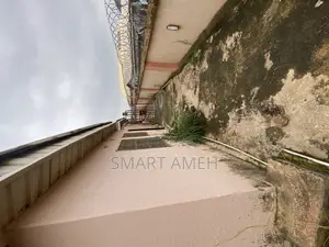 2bdrm Bungalow in Alone A Compound, Dawaki for sale