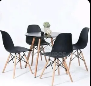 Modern Restaurant Coffee Table and Chairs
