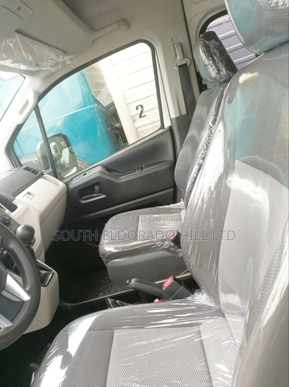 Toyota HiAce 2021 White