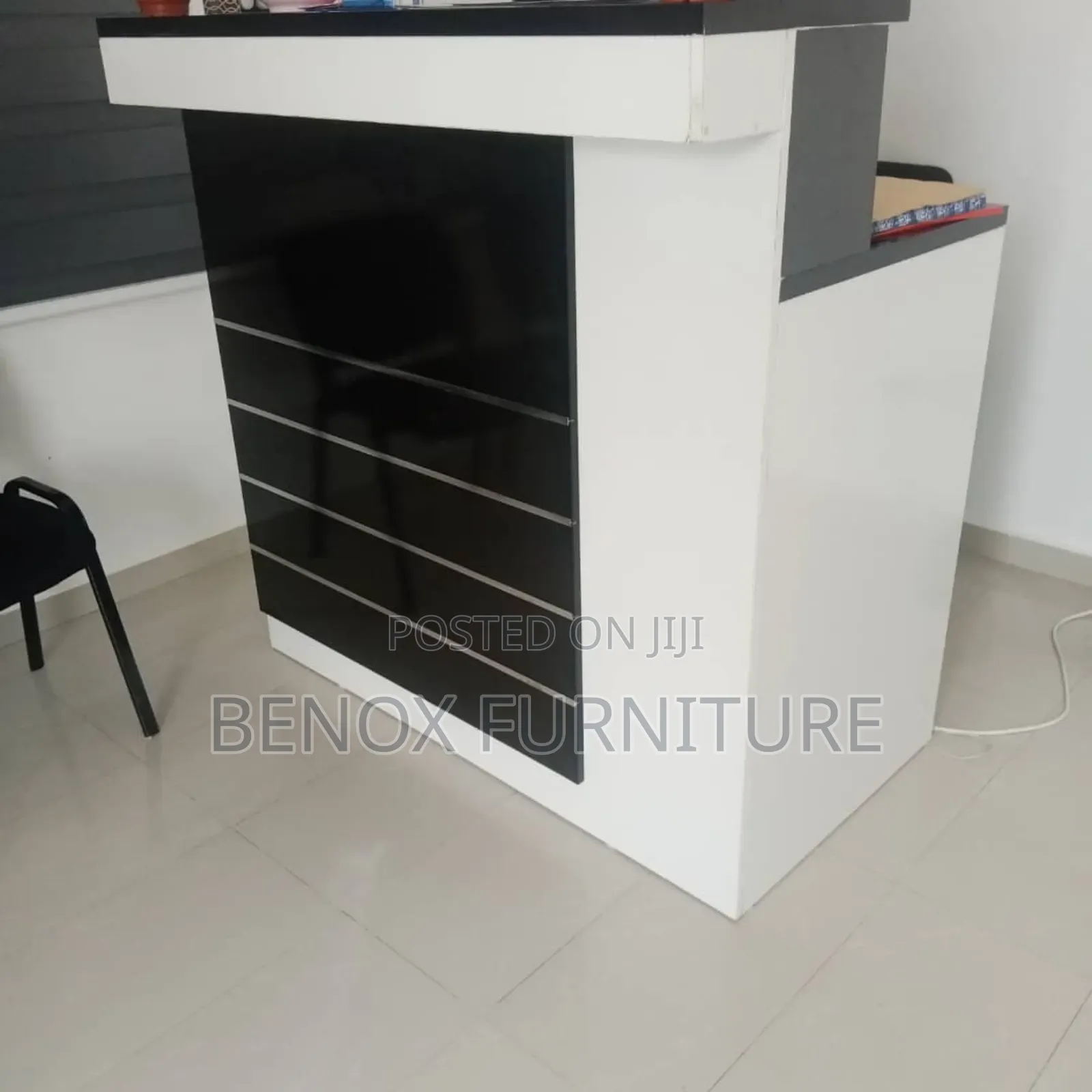 Reception Desk With Drawers