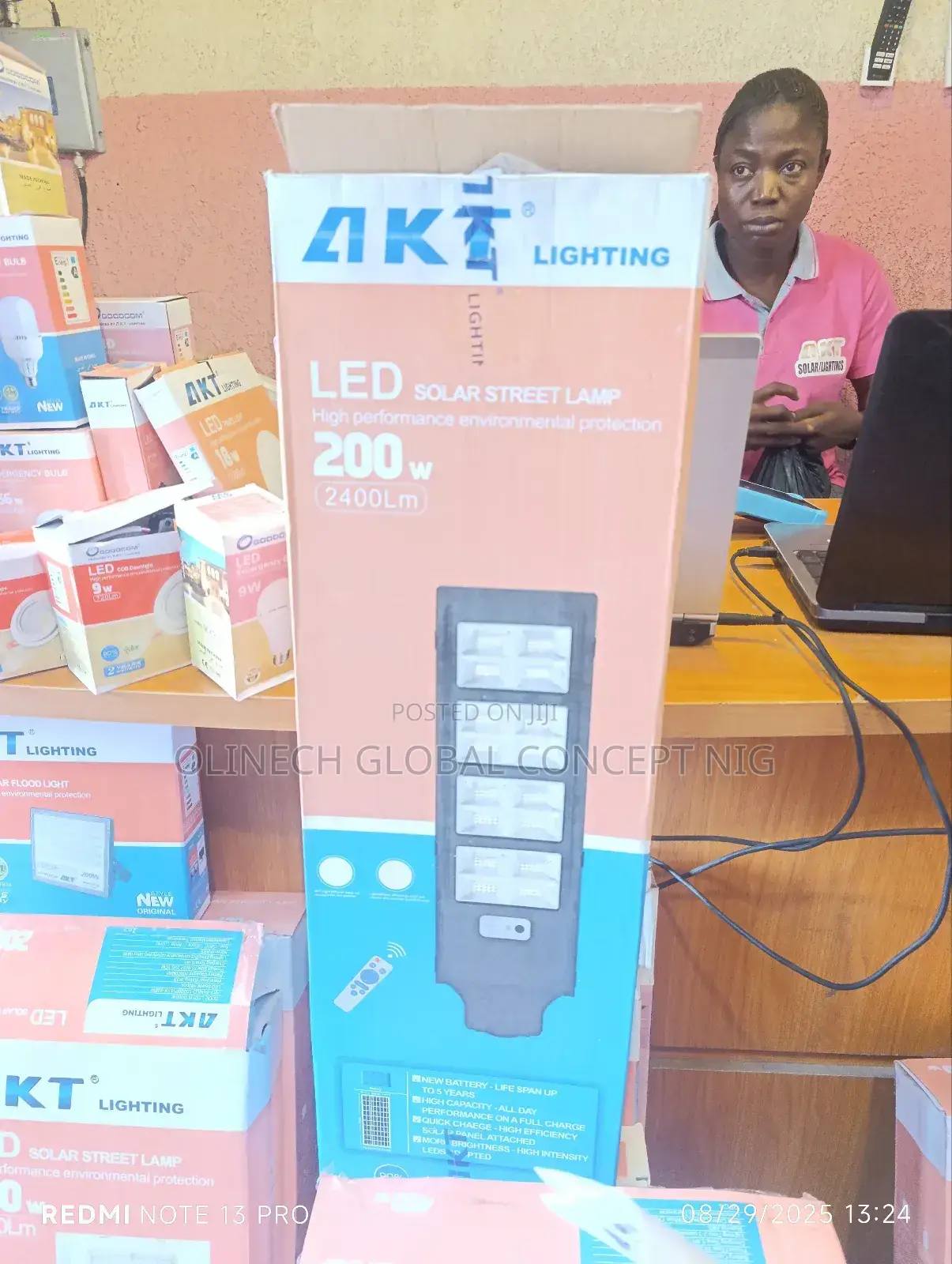200 W Akt Solar Street Light