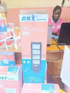 200 W Akt Solar Street Light