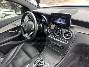 Mercedes-Benz GLC-Class 2019 White