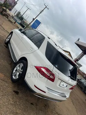 Mercedes-Benz M Class ML350 4MATIC 4dr SUV AWD (3.5L 6cyl 7A) 2015