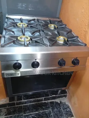 Zanussi Industrial Gas Cooker With Storage Cabinet