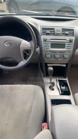 Toyota Camry LE 4dr Sedan (2.4L 4cyl 5A) 2009 Silver