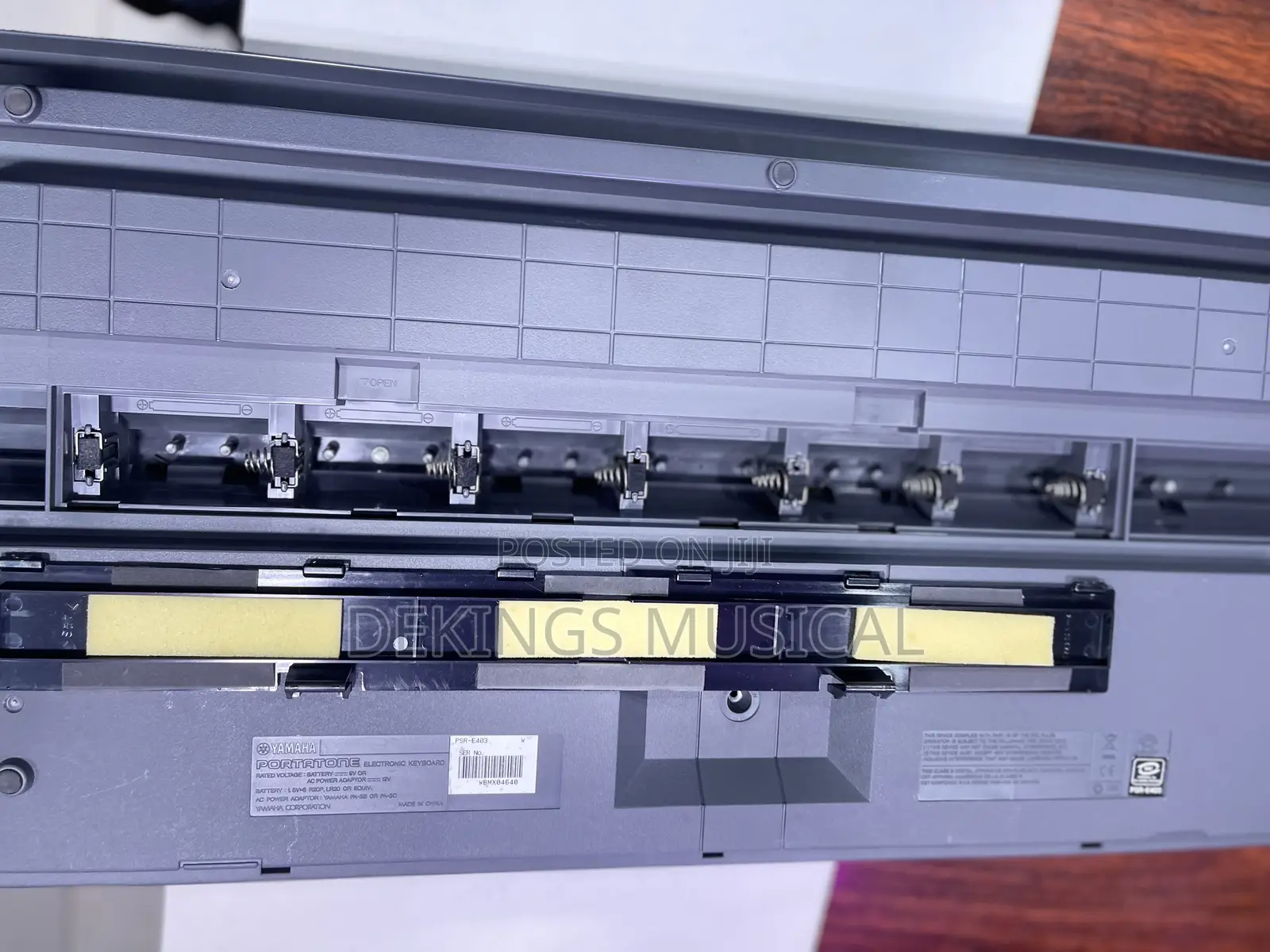 Yamaha PSR-E403 Keyboard