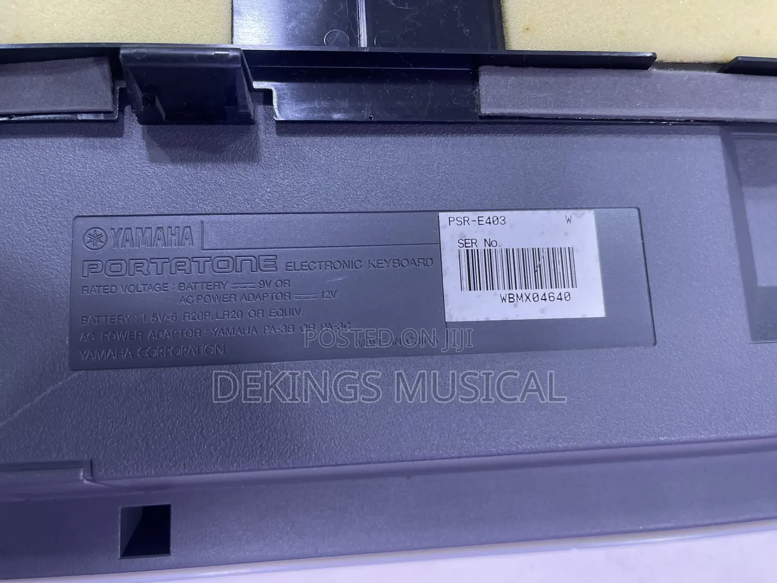 Yamaha PSR-E403 Keyboard