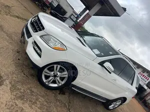 Mercedes-Benz M Class ML350 4MATIC 4dr SUV AWD (3.5L 6cyl 7A) 2015