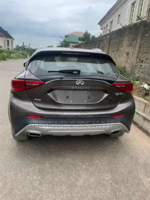 Infiniti QX30 2018 Brown