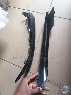 Camry 2017 2018 2920 Front Down Bumper Ends Chrome Set