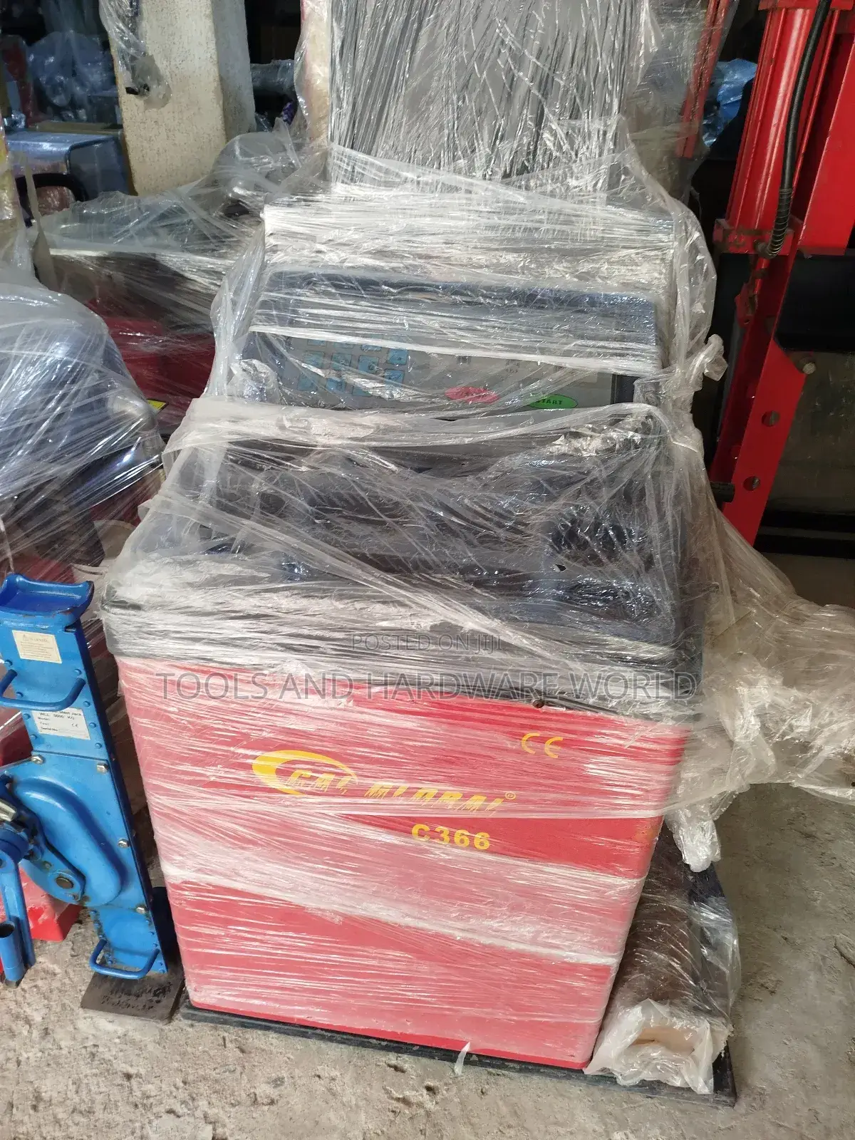 Wheel Balancing Machine
