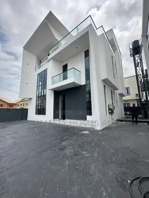 5bdrm Duplex in Osapa London for sale