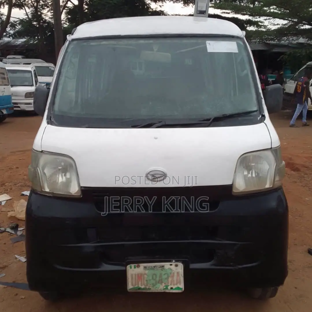Daihatsu Hijet 2010 White