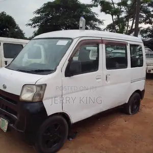 Daihatsu Hijet 2010 White